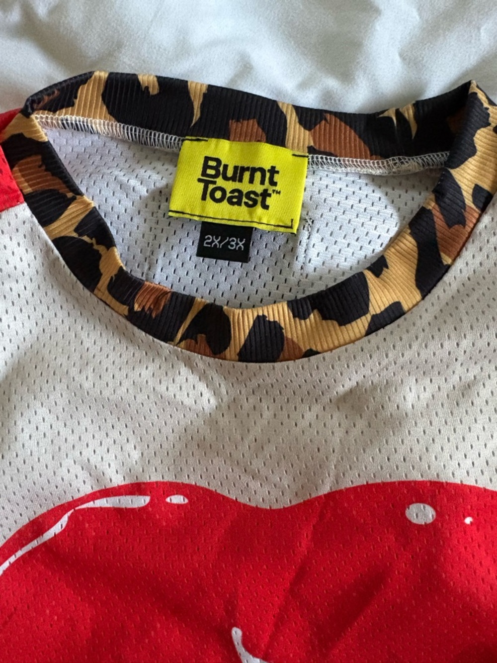 Women's Red Lip Graphic Mixed-Print Long Sleeve Top - Picture 2 of 3